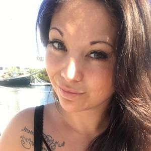 Meet your Posher, Stefanie